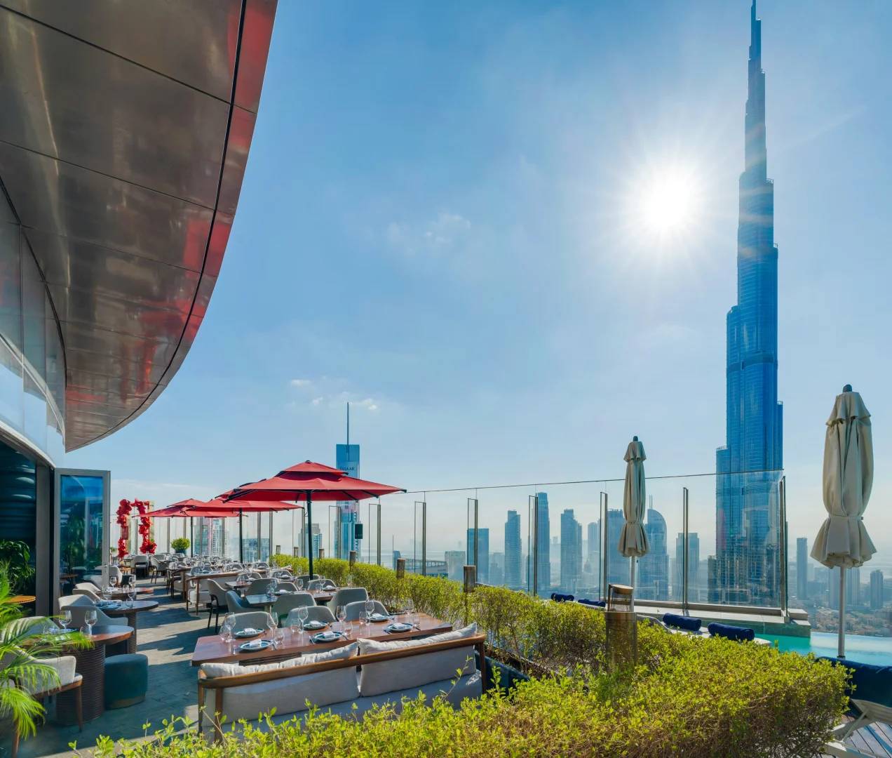 Restaurant_Terrace_Day