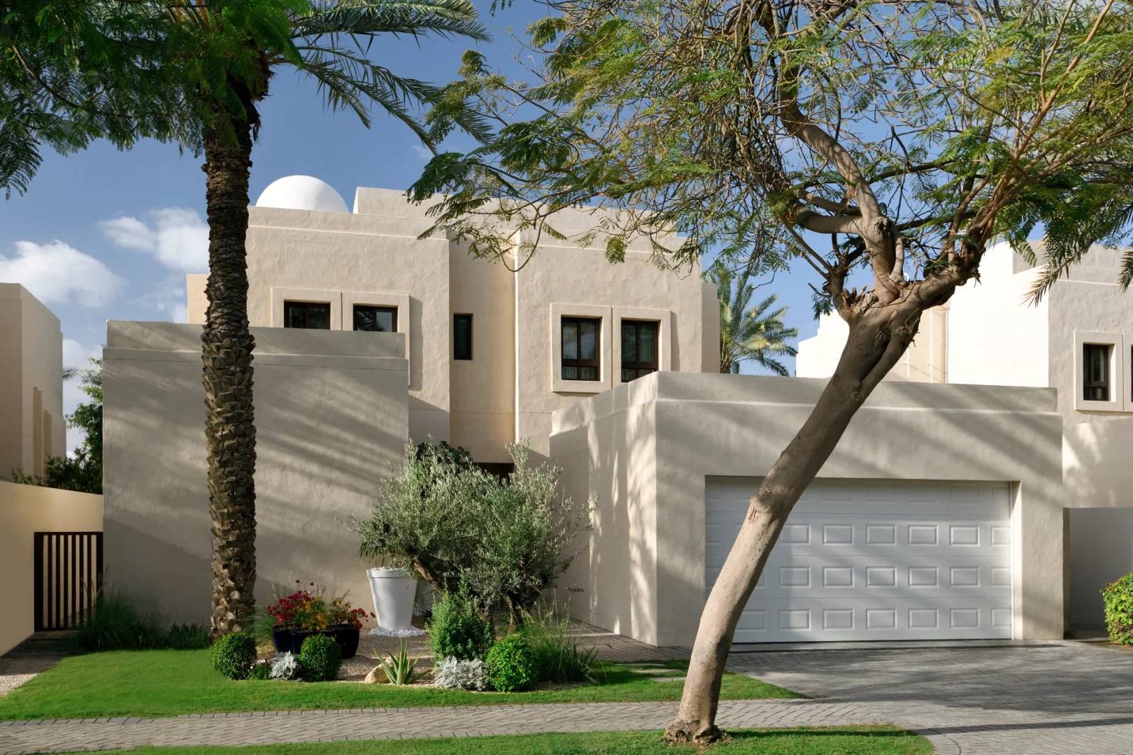 Elara Villa