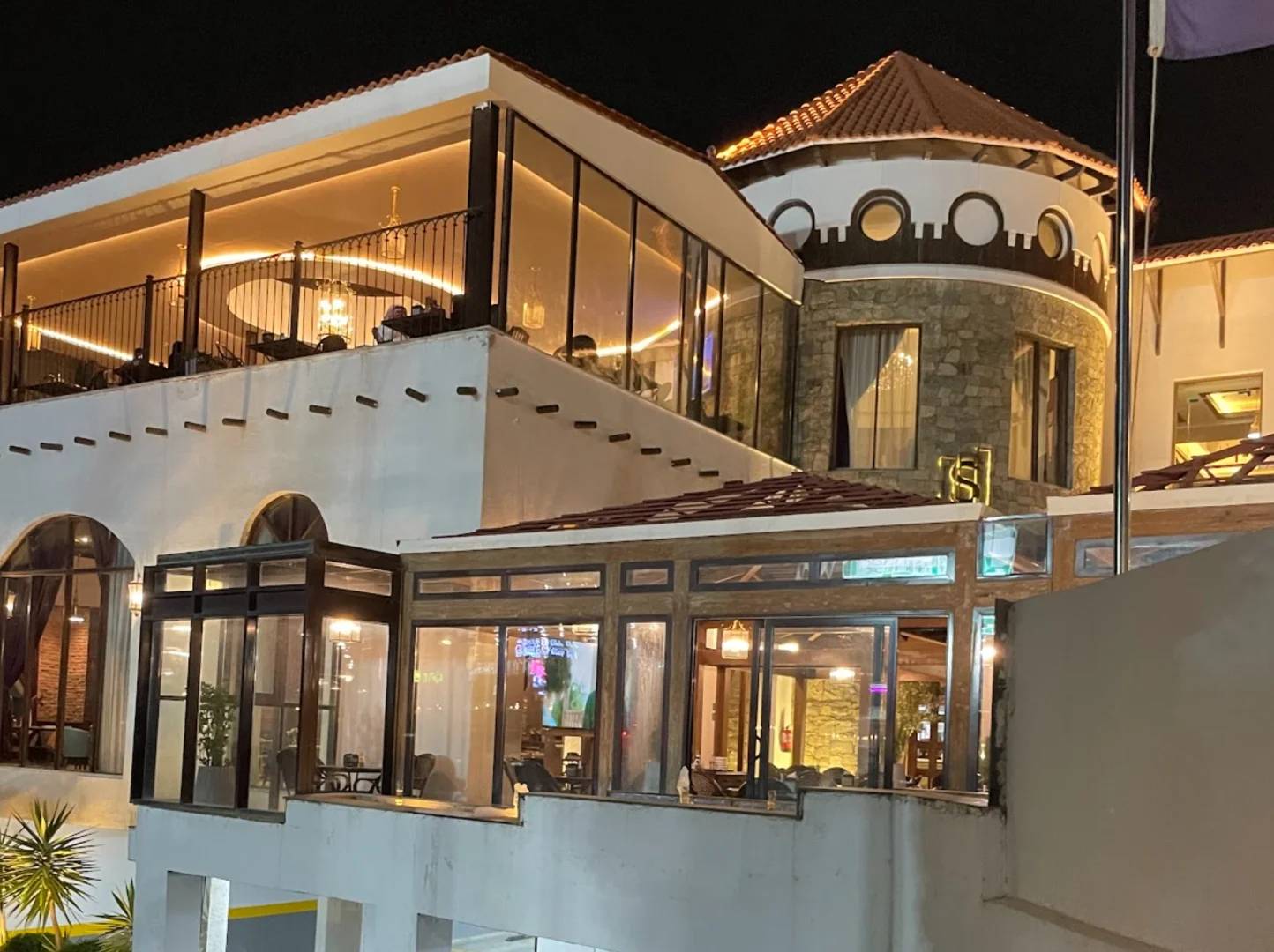 Elegant exterior of Soul Restaurant Al Bahah, Al Bahah, Saudi Arabia at night.
