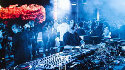 blu oasis dubai club