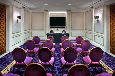 Roma Meeting Room