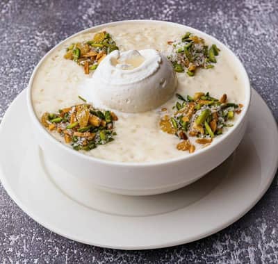 2_rice_pudding_with_ice_cream_35_aed_830x789_6776222498f59.jpg