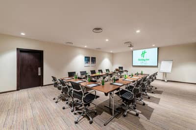 Holiday Inn Riyadh Al Qasr, an IHG Hotel
