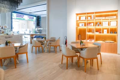 Nostalgia Cafe