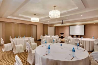 Ramada Hotel and Suites Amwaj Islands