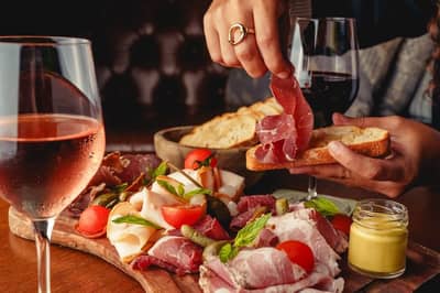 Mulberry Tavern Doha