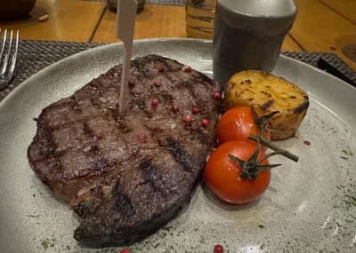 NoHo Bar & Grill