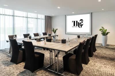 Th8 Meeting Room