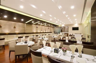 Al Murooj Muscat Grand Hotel