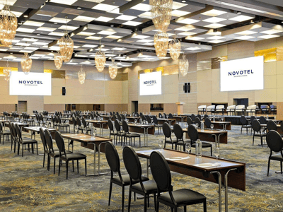 Ballroom 03