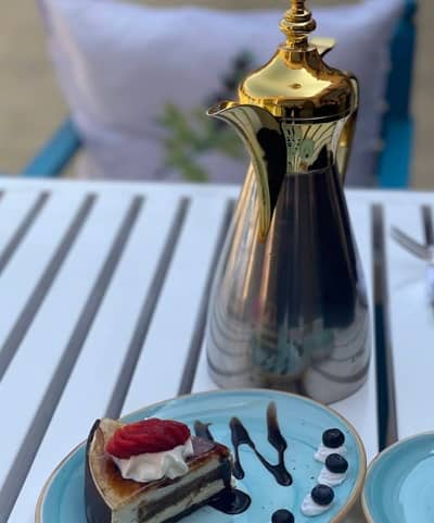Food & Drinks