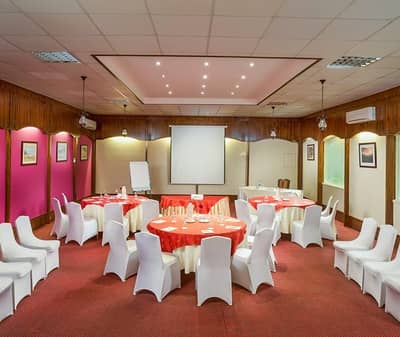Al Falaj Hotel