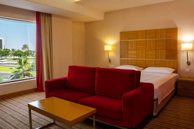 Golden Tulip Muscat
