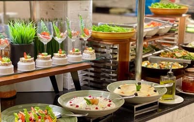 Food & Drinks