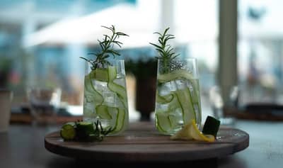 Food & Drinks