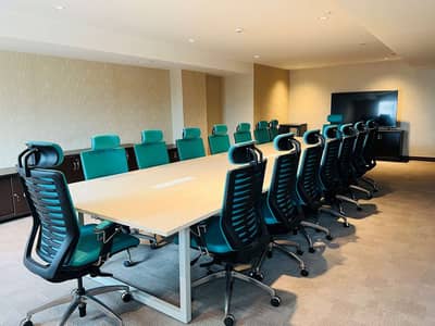 Al Qouf Boardroom
