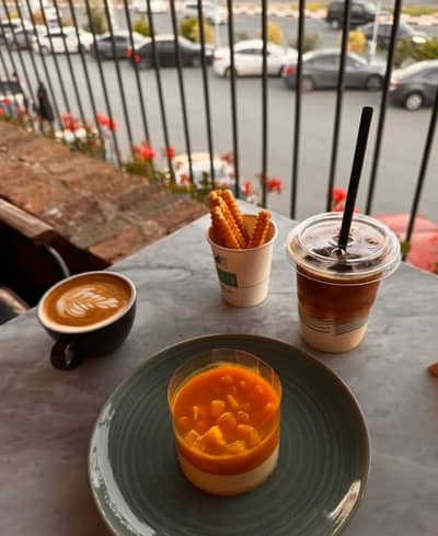 Food & Drinks