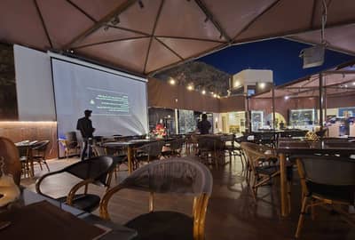 Yaz Cafe & Lounge