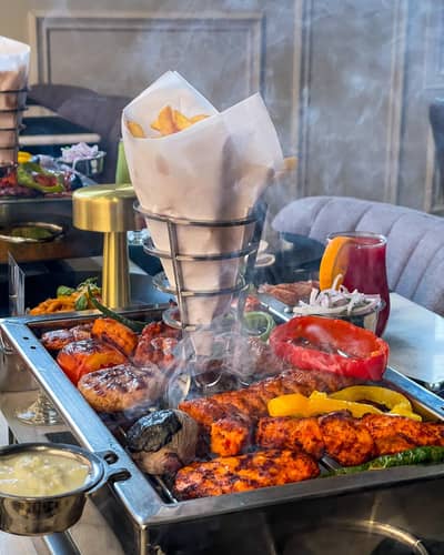 Food & Drinks