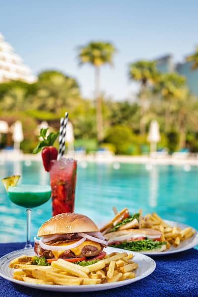 Food & Drinks