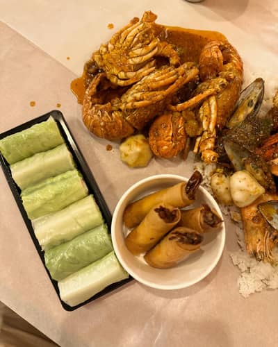 Off the Hook Seafood Restaurant B ring Road Al Muntazah Area Doha