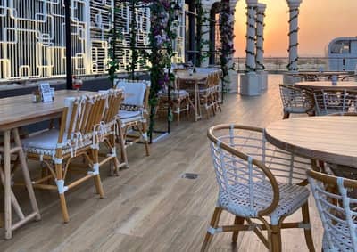 Laura Cafe Lusail