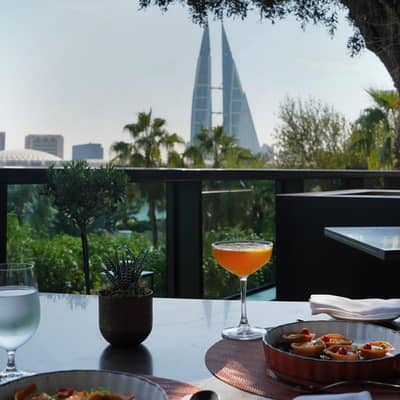 Food & Drinks