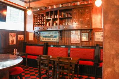 Fiddlers Green Irish Pub Manama