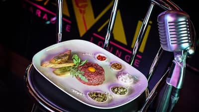 Food & Drinks
