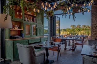 Essenza Restaurant