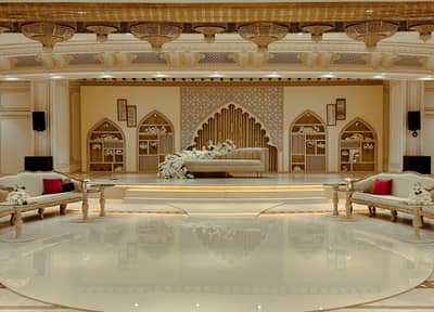 Al Qasr Hall Street Oman