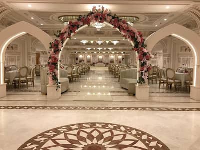 Al Qasr Hall Street Oman