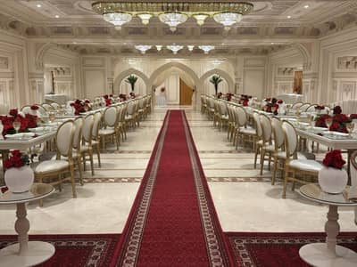 Al Qasr Hall Street Oman