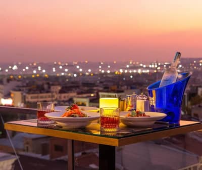 Food & Drinks