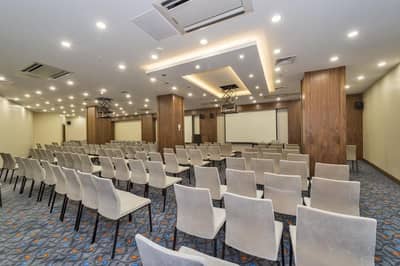 Banque Hall