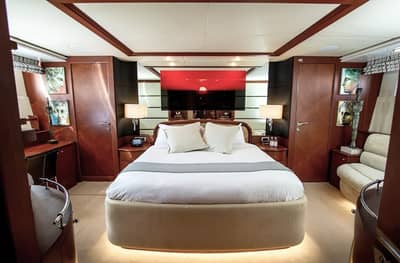 Azimut 100ft VERA Yacht Dubai