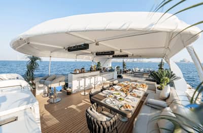 Upper Deck / Sky Deck / Sun Deck