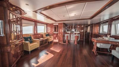 Solis Yacht Rental Dubai