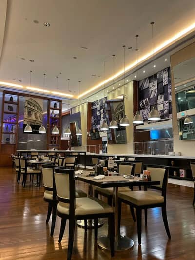 MezzaLuna - Trattoria Italiana