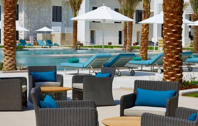 Capila Pool Bar & Grill