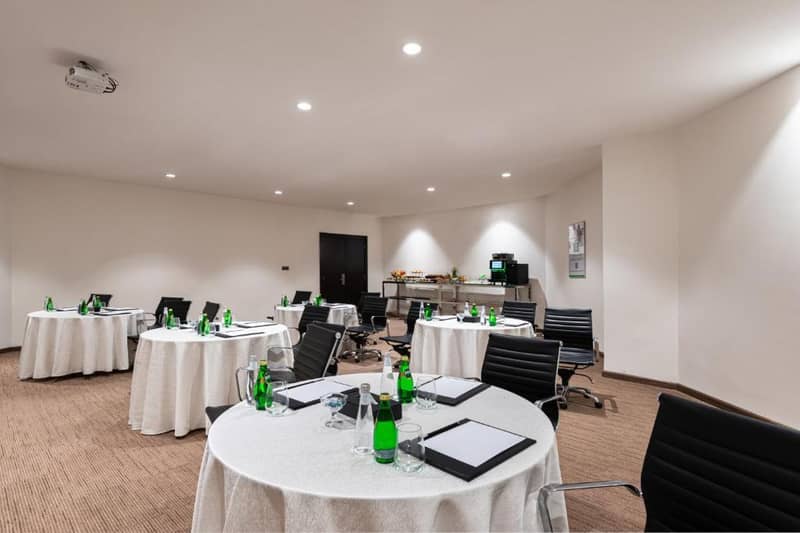 Holiday Inn Riyadh Al Qasr, an IHG Hotel