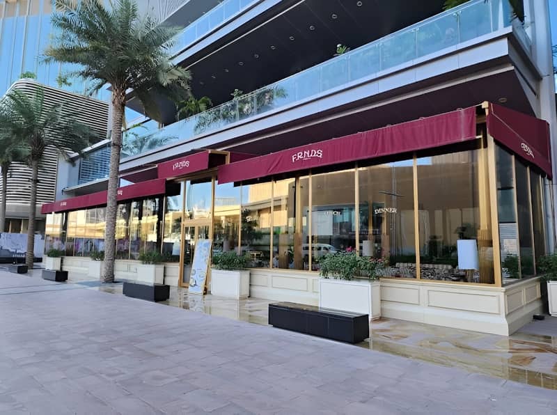 F.R.N.D.S Restaurant Dubai