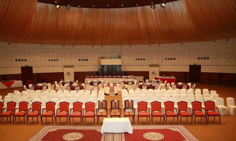 Al Falaj Hotel