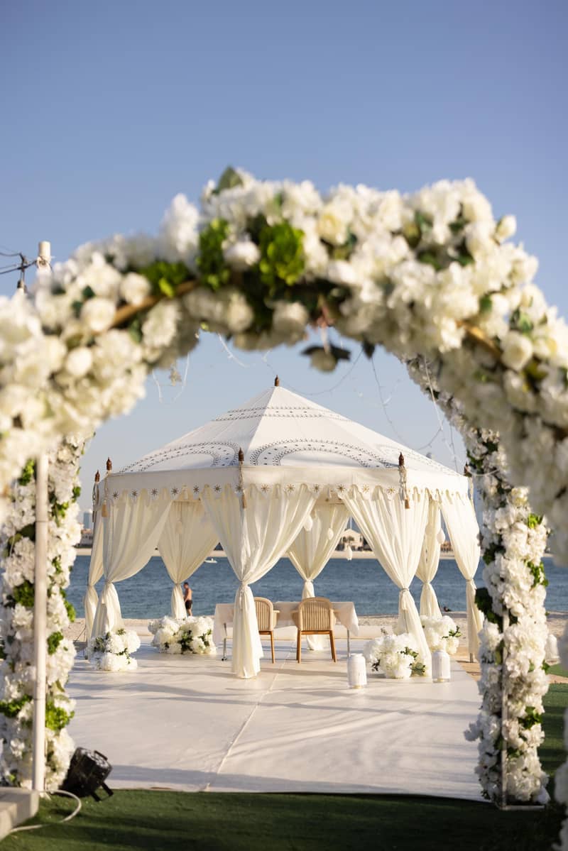 Th8 Palm Dubai Beach Resort, Vignette Collection, an IHG Hotel