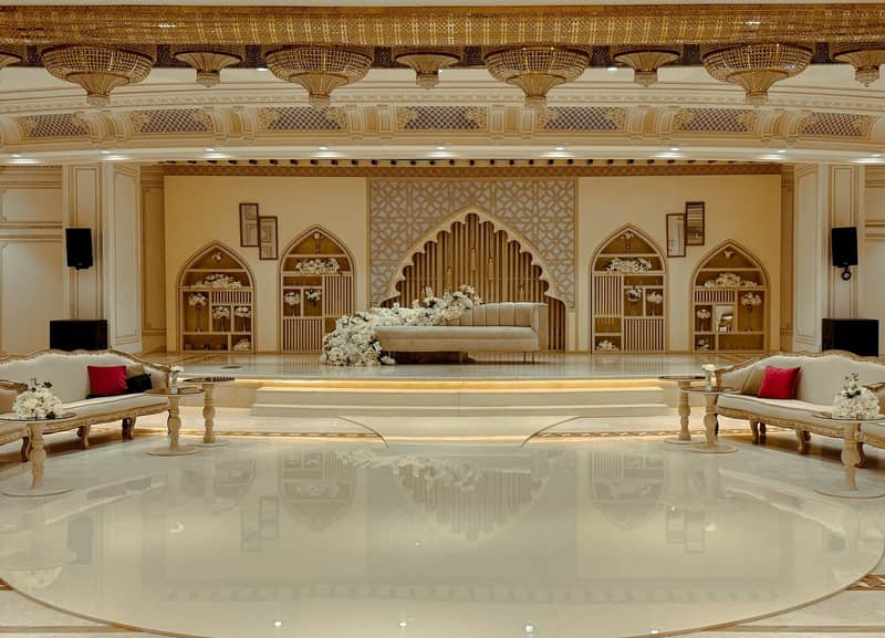 Al Qasr Hall Street Oman
