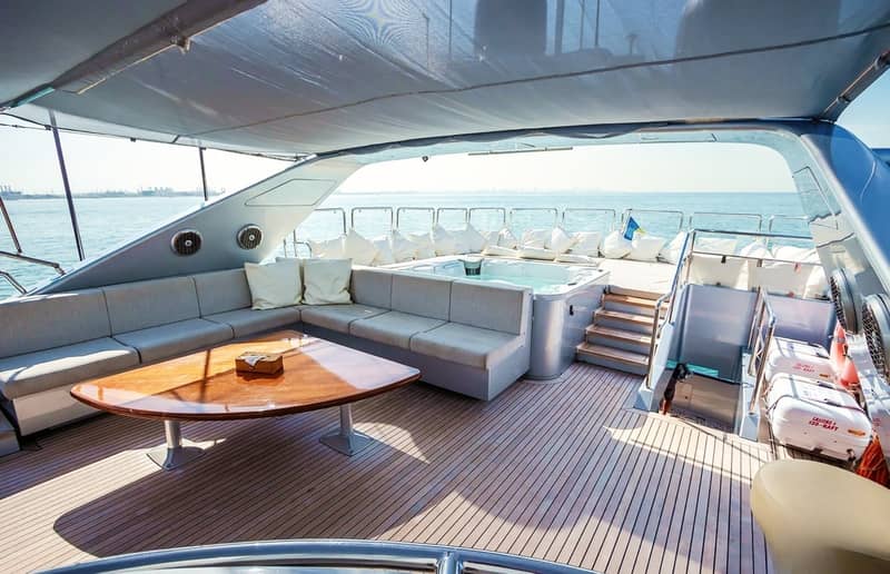 Azimut 100ft VERA Yacht Dubai