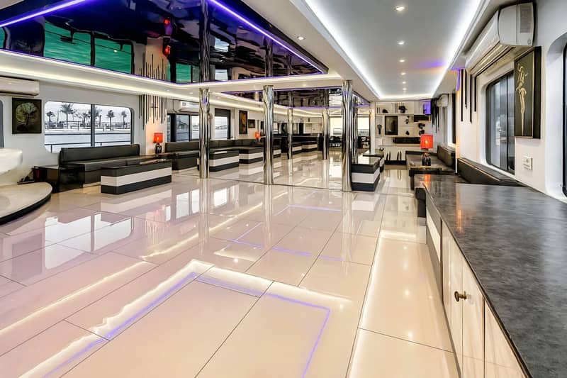Royal Rave Yacht