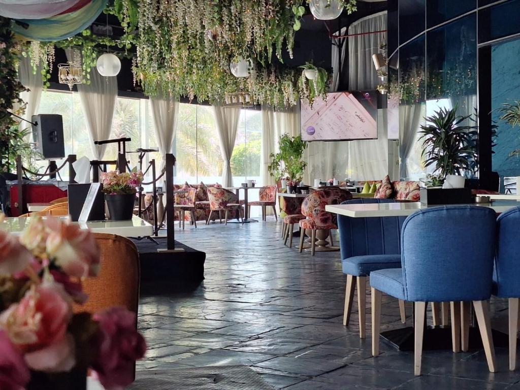 Ramee Grand Hotel And Spa
