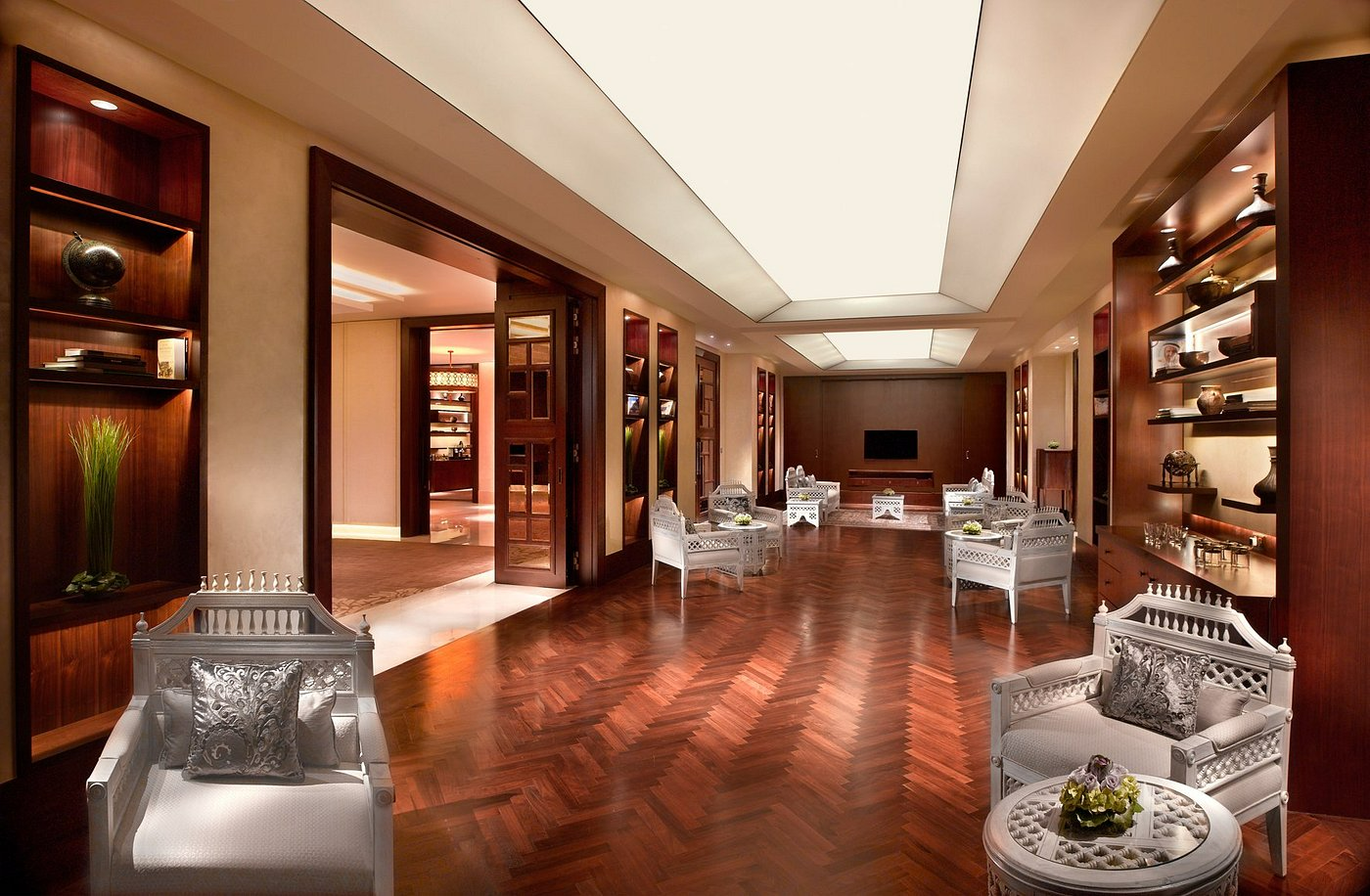 al_manzil_al_bustan