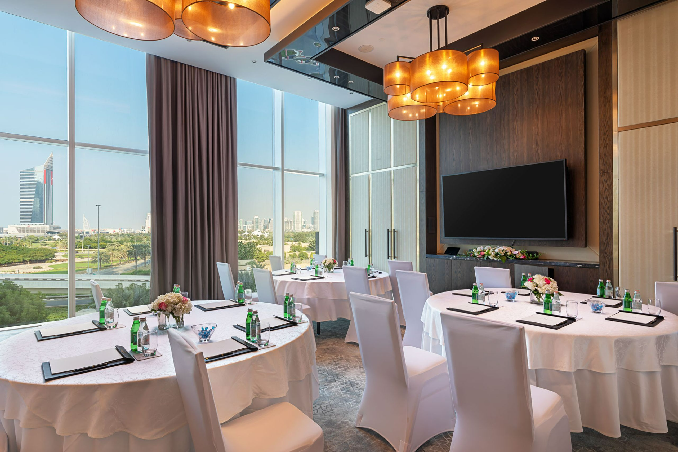 meeting_room_2